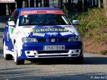 Equipo de rallyes busca mecanicos