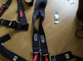 2 arneses gt2i 4 puntos como nuevos, caducidad 2022