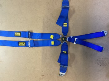 Arneses azules  y negros