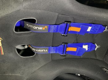 Arneses turn one 6 puntos fia 2021