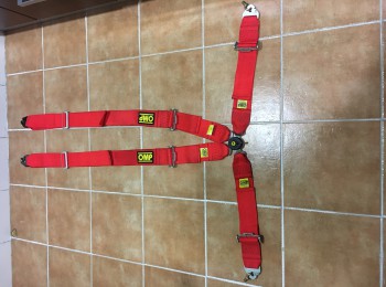 Arneses 4 puntos omp. impecables