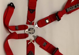 Arnés sparco 2022 poco uso