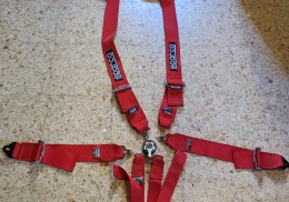 Pareja arneses sparco caducados