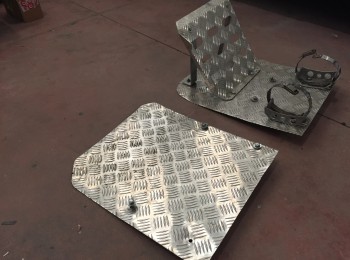Reposapies aluminio para peugeot 106 o saxo