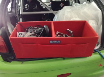 Cajon porta cascos sparco