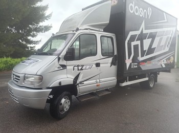 Camión asistencia carreras 