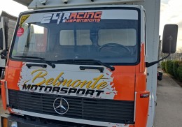 Camión asistencia mercedes