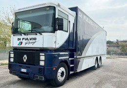 Renault magnum racing transport