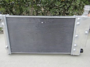 Se vende radiador aluminio saxo/106 gra