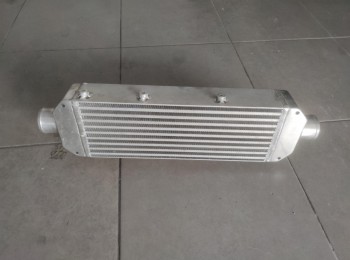 Se vende intercooler universal garret 