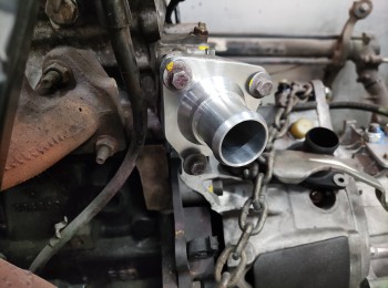 Salida termostato en aluminio saxo-106