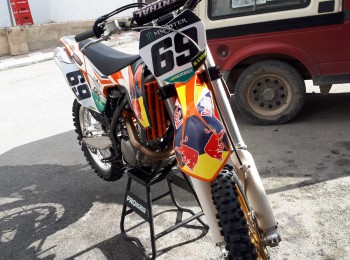 Vendo moto o cambio por coche de competición aportando diferencia si l