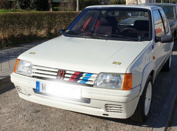 Peugeot 205 