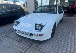 Porsche 944 targa 1982
