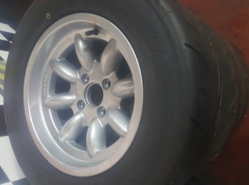 Llantas minilite originales toyo nuevas a estrenar en 13 pulgadas son 