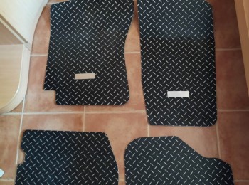 Alfombrilla metálica ghirardi toyota celica 6gen