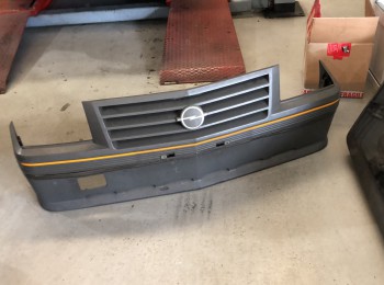 Defensa delantera opel corsa a 1.3 gt 