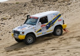 Mitsubishi pajero v6 3500 24 valve. ex-dakar classic