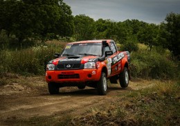 Nissan navara d22 (fia stock homologation 1110 - until end of 2026)