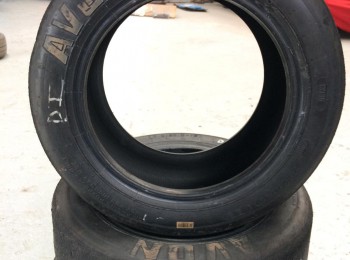 Vendo juego 4 neumaticos avon blandos usados 13 