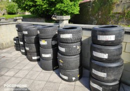 Lote neumáticos avon 