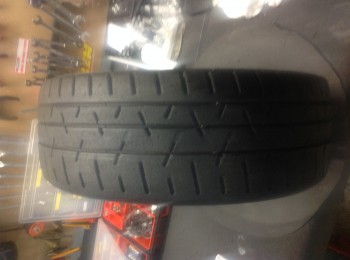 Se vende 2 hankook asimétrico t32 compuesto duro