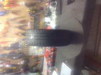 Se venden 2 hankook asimétricas compuesto medio