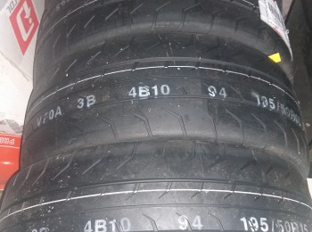 Vendo 4 khumo 195-50-15 ecsta v70a k91