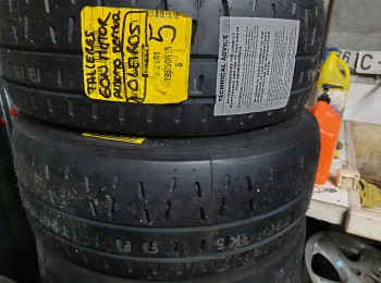 Slicks pirelli en 15  compuesto fia mixto, válidos para las copas de p