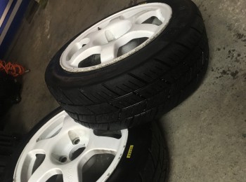 Se venden 2 kumo de agua 