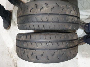 Slicks kumho 15