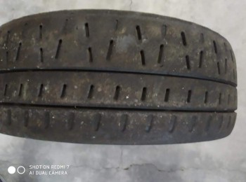 Se venden pirelli fia válidas para copas galicia