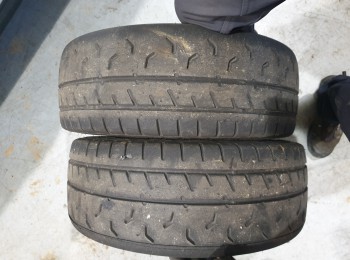 Slicks kumho 15