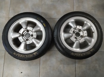 Llantas y neumáticos mixtos 