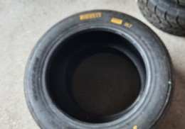 Se venden  pirelli en 15
