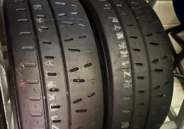 Slicks pirelli rkw7