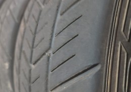 Se venden 4 slicks kumho tw02  compuesto k12 extra blando de agua en medida 180/580/15