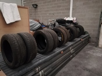 Lote neumaticos fia en 16 