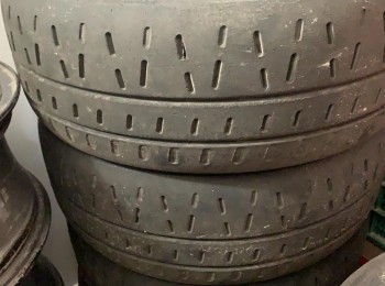 Neumáticos pirelli muy nuevos!