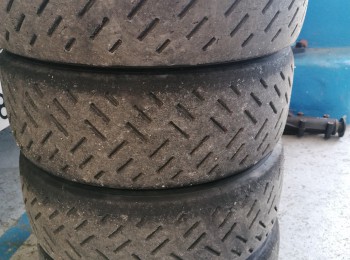 Neumático 16 super blando 