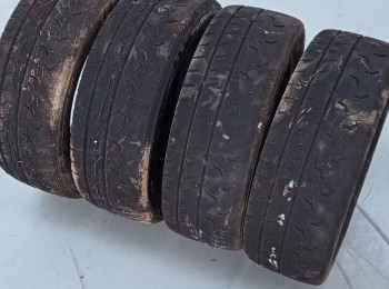 Slicks kumho ecsta
