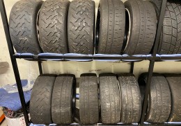 Slicks en 16 pirelli y hankook