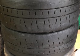 Slicks pirelli rk7a