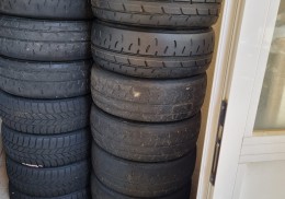 Se venden 4  neumaticos (mrf)