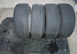 Se venden 4 mrf de agua