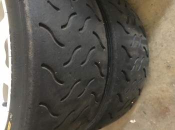 Hankook 17 compuesto t52(medio)