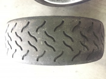 Se vende 2 hankook moldeados compuesto medio 190/62/17