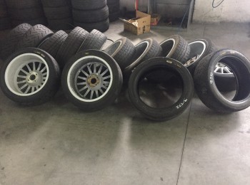 Se vende lote de neumáticos marca hankook en medida 17 pulgadas.