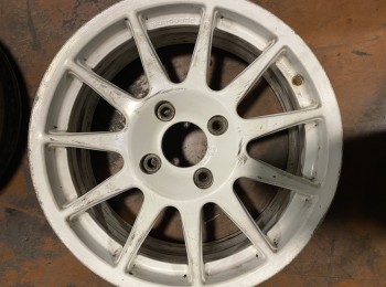 Se venden llantas de 206 súper 1600 originales