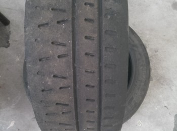 Slicks pirelli 17  215/45-17